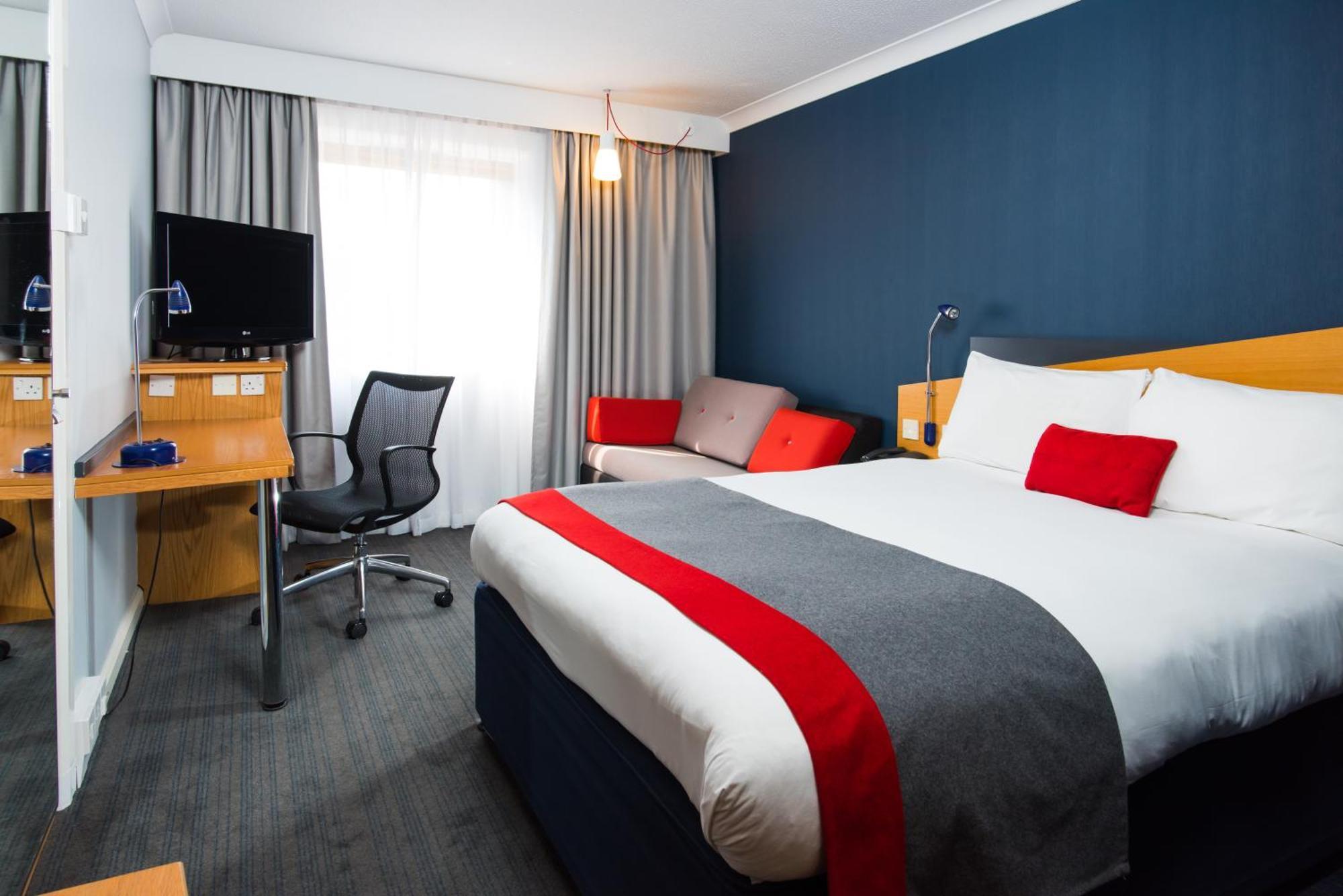 Holiday Inn Express Derby Pride Park Exterior foto
