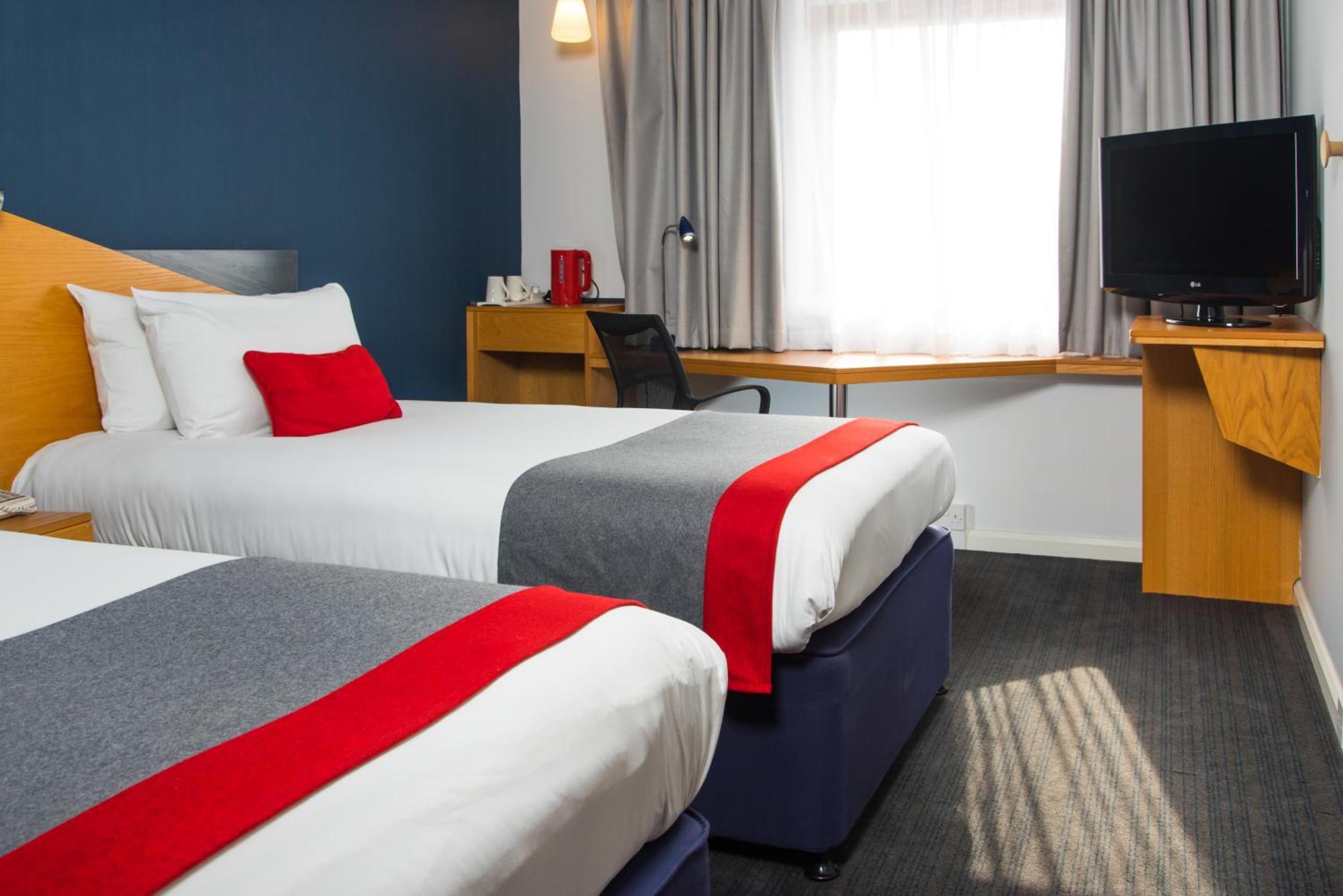 Holiday Inn Express Derby Pride Park Exterior foto