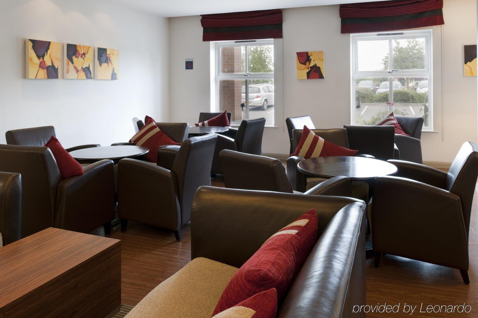 Holiday Inn Express Derby Pride Park Interior foto