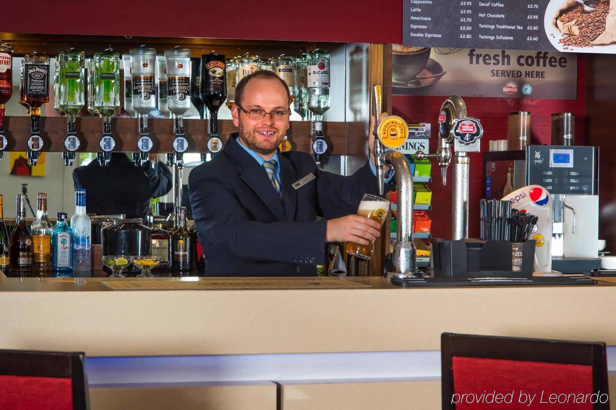 Holiday Inn Express Derby Pride Park Exterior foto